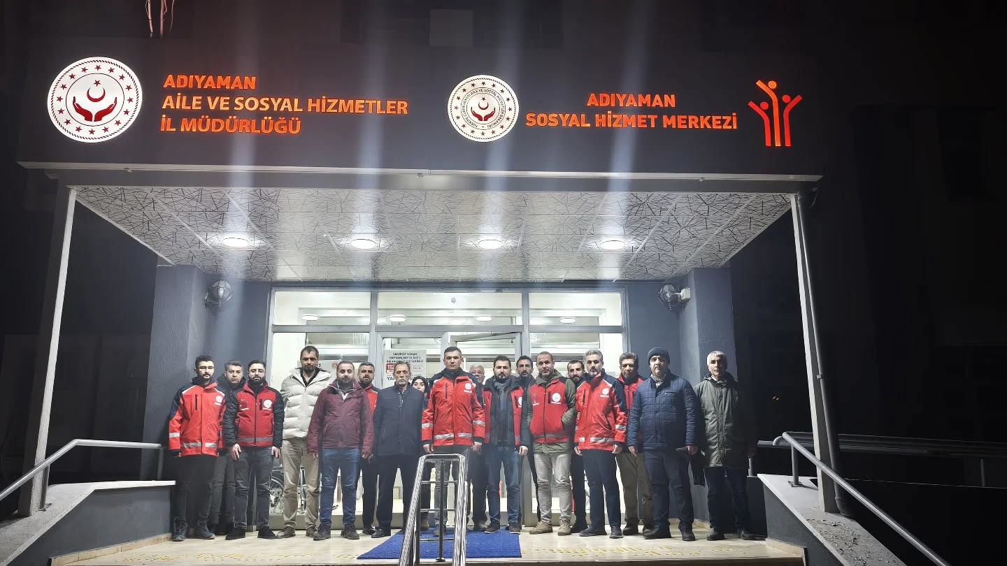 6 Şubat Kahramanmaraş Depremlerinde Kaybettiklerimizi Dualarla Andık - fotoğraf 1