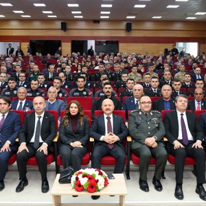 Çanakkale Zaferi’nin 111. Yıl Dönümünde Şehitlerimizi Andık - fotoğraf 14