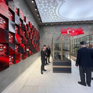 Çanakkale Zaferi’nin 111. Yıl Dönümünde Şehitlerimizi Andık - fotoğraf 9