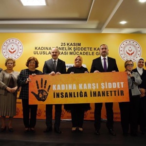 Bakan Selçuk, Bakan Soylu ve Bakan Gül Kadına Yönelik Şiddet İle Mücadele İçin Bir Araya Geldi - fotoğraf 1