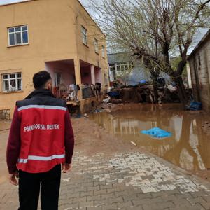 Kurtalan’da Yağış Sonrası Afet Alanı Yerinde İncelendi - fotoğraf 2