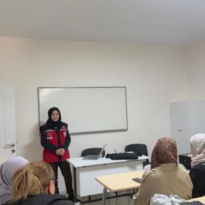 Aile Eğitim Programları Kapsamında Ailelere Yönelik Eğitim Faaliyetleri Devam Etmektedir - fotoğraf 2