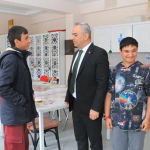 İL MÜDÜRÜMÜZ SAYIN ÖMER FARUK ERGÜN ABDULLAH HAKAN TANGÜLÜ ÖZEL EĞİTİM MESLEK OKULUNDAKİ ÖZEL ÖĞRENCİLERİ ZİYARET ETTİ - fotoğraf 15