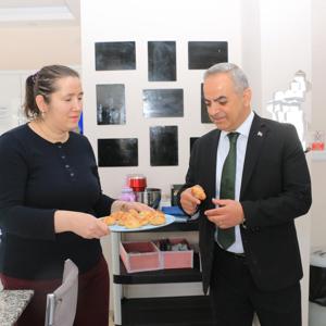 İL MÜDÜRÜMÜZ SAYIN ÖMER FARUK ERGÜN ABDULLAH HAKAN TANGÜLÜ ÖZEL EĞİTİM MESLEK OKULUNDAKİ ÖZEL ÖĞRENCİLERİ ZİYARET ETTİ - fotoğraf 12