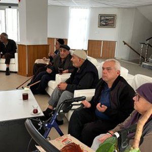 Alparslan Türkeş Huzurevi’nde anlamlı bir vefa programı gerçekleştirildi. - fotoğraf 8