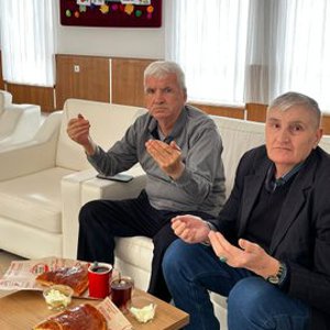 Alparslan Türkeş Huzurevi’nde anlamlı bir vefa programı gerçekleştirildi. - fotoğraf 3
