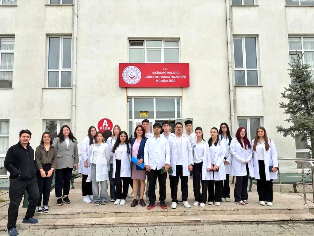 Zübeyde Hanım Huzurevinde Anlamlı Ziyaret