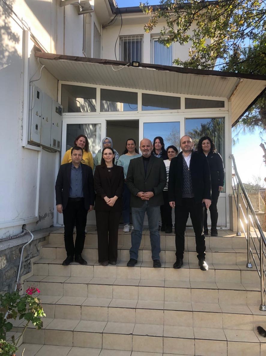 İl Müdürümüz Yakup KÜTÜK, Muğla Çocuk Destek Merkezi (ÇODEM)’ni ziyaret ederek merkezde yürütülen çalışmalar hakkında bilgi aldı.