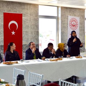 Uşak'ta Gönül Köprüleri Kuruluyor: Koruyucu Aileler Tanıtım Kahvaltısında  Buluştu! - fotoğraf 5