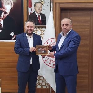 Şehit Emanetinden Anlamlı Makam Ziyareti  - fotoğraf 1