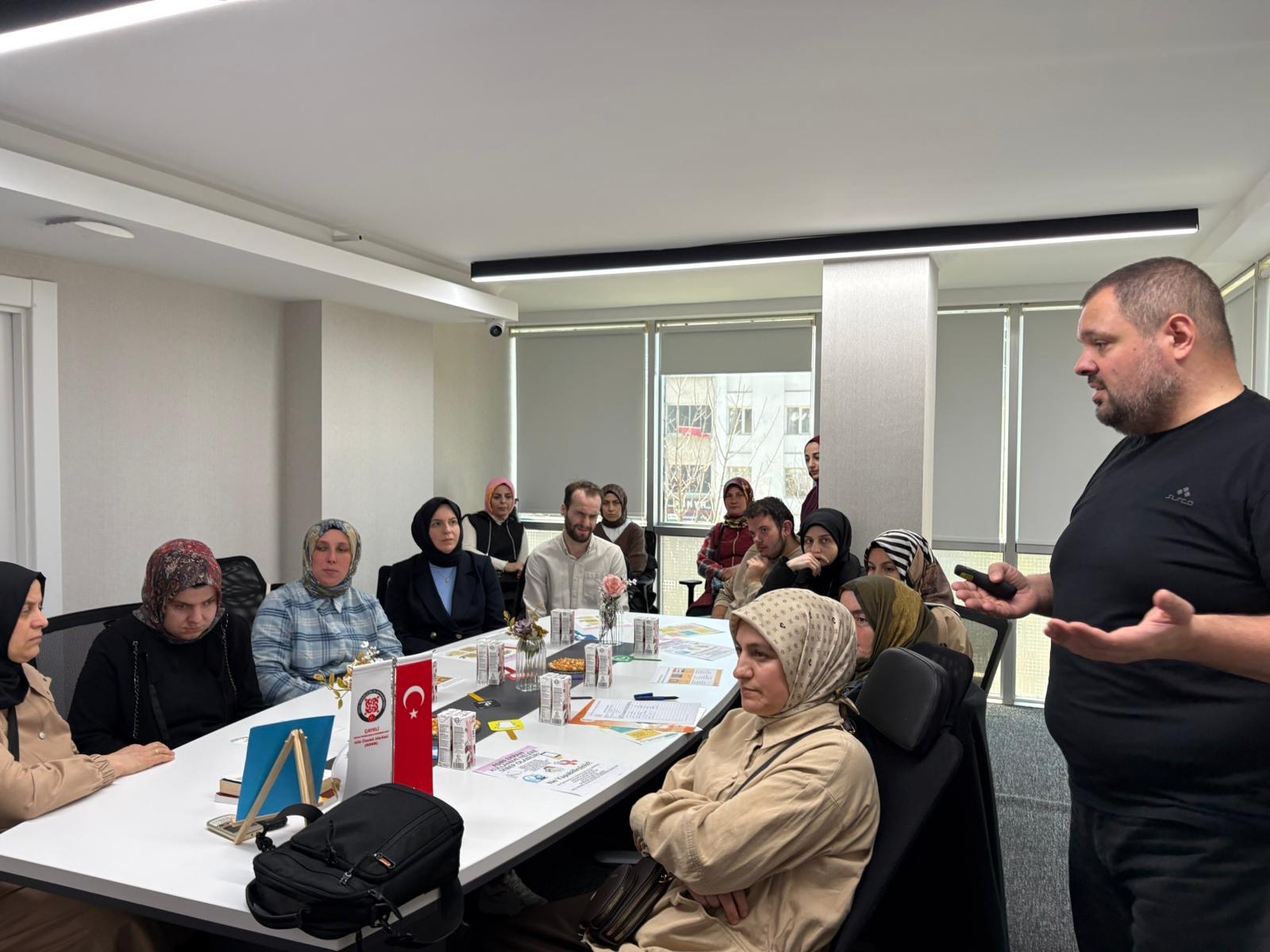 Bilinçli Medya Kullanımı Eğitimi Verildi