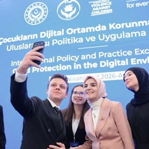 Emine Erdoğan Hanımefendi ve Bakanımız Göktaş, "Çocukların Dijital Ortamda Korunmasına İlişkin Uluslararası Politika ve Uygulama Paylaşımı" toplantısına katıldı - fotoğraf 8