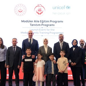 Bakanımız Mahinur Özdemir Göktaş "Modüler Aile Eğitim Programı Tanıtım Töreni"nde konuştu: - fotoğraf 2