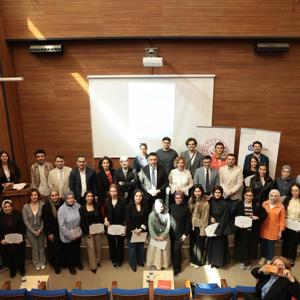 Marmara Üniversitesi İletişim Fakültesi’nde Medya Okuryazarlığı Atölyesi Düzenledik. - fotoğraf 3