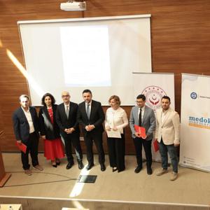 Marmara Üniversitesi İletişim Fakültesi’nde Medya Okuryazarlığı Atölyesi Düzenledik. - fotoğraf 2
