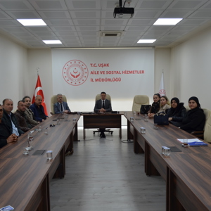Uşak’ta Hizmet Kalitesini Artırmak İçin Muhtarlarla İstişare Toplantısı Yapıldı - fotoğraf 1