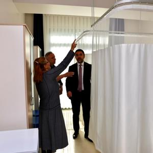 İl Müdürümüz Sn. Ömer Turan, Göztepe Semiha Şakir Huzurevi’nde İncelemelerde Bulundu - fotoğraf 3