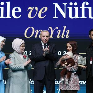 Cumhurbaşkanı Erdoğan ve Bakanımız Göktaş, Aile ve Nüfus 10 Yılı Vizyon Tanıtım Programı'na katıldı - fotoğraf 6