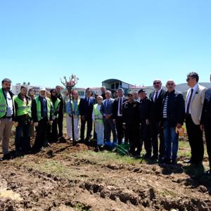 Şehitlerimizin Hatırası İçin Cumhuriyet Üniversitesi’nde Yeşeren Fidanlar - fotoğraf 2