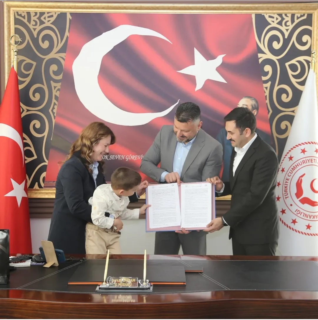 Çalışma Arkadaşımız Koruma Altındaki Çocuğumuza Koruyucu Aile Oldu