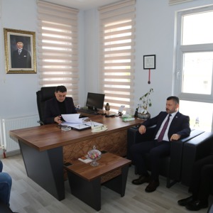 Aile ve Sosyal Hizmetler Bakanlığı Çocuk Hizmetleri Genel Müdür Yardımcısı Sayın Seyfi Bozçelik, ilimizde hizmet veren çocuk kuruluşlarını ziyaret ederek yürütülen çalışmalar hakkında yerinde incelemelerde bulundu. - fotoğraf 2
