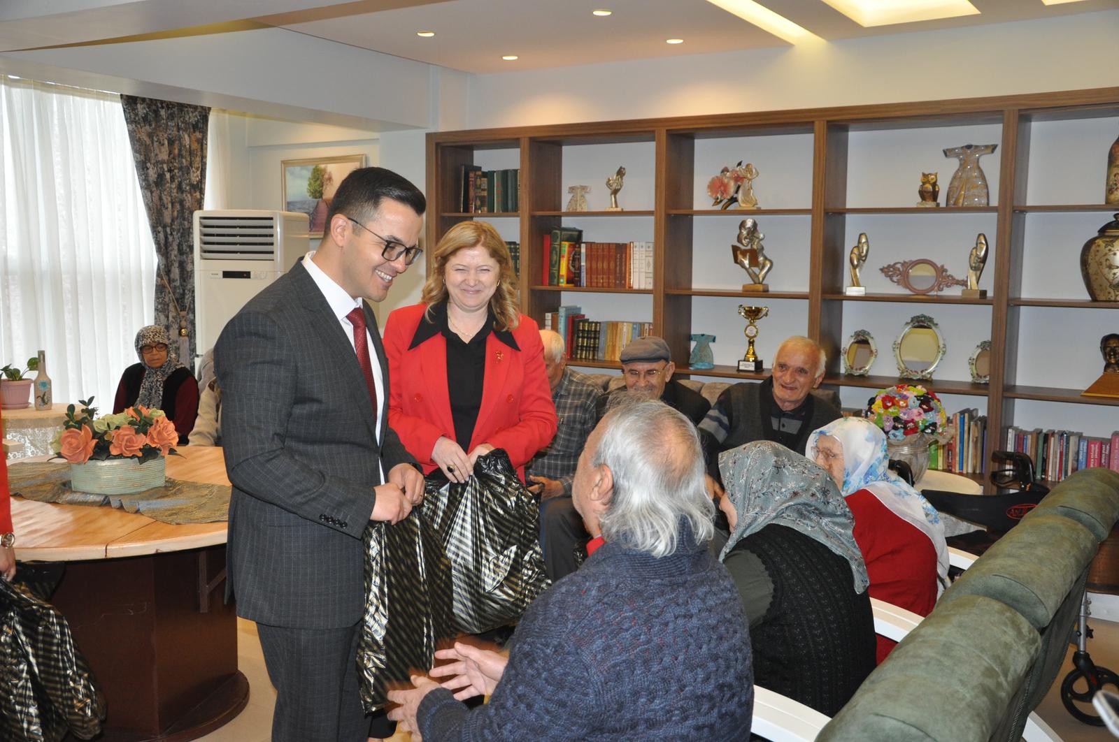 Honaz’da Huzurevimizdeki Büyüklerimize Ziyaret Gerçekleştirildi