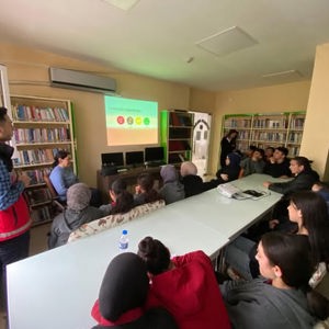 Kabataş Sosyal Hizmet Merkezi’nden Gençlere "Dijital Farkındalık" Eğitimi - fotoğraf 1