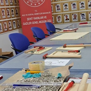 Şehit Yakınları ve Gazilerimiz İçin Sanatla Terapi Filografi Kursu Açıldı - fotoğraf 5