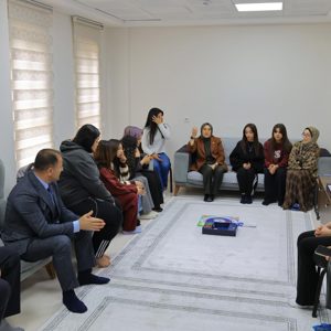 Şanlıurfa AK Parti Milletvekilimiz Sayın Asuman Cevahir YAZMACI ve İl Müdürümüz Fatih YILMAZ Çocuklarımızı Ziyaret Etti  - fotoğraf 2
