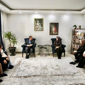 Şanlıurfa AK Parti Milletvekilimiz Sayın Abdülkadir Emin ÖNEN ve İl Müdürümüz Fatih YILMAZ Balıklıgöl Çocuk Evimizi Ziyaret Etti - fotoğraf 5