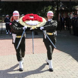 18 Mart Çanakkale Zaferi ve Şehitleri Anma Günü Dolayısıyla Düzenlenen Çelenk Sunma Törenine Katıldık - fotoğraf 2