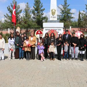 Vefanın En Güzel Hali: Minik Yüreklerle Şehitlik Ziyareti - fotoğraf 19