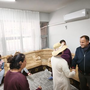 Karaköprü Engelsiz Yaşam Bakım ,Rehabilitasyon ve Aile Danışma Merkezi’mizde Özel Bireylerimizle Bayramlaştık - fotoğraf 5