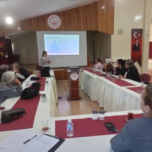Geçici Koruyucu Aile Hizmetinin Yaygınlaştırılması İçin Eğitim Programı Gerçekleştirildi - fotoğraf 2