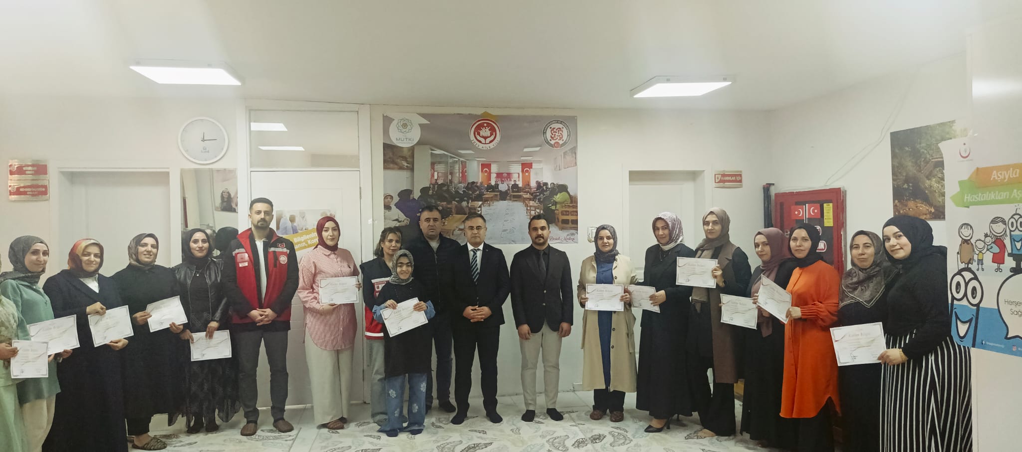 Mutki ADEM’de Modüler Aile Eğitim Programı Tamamlandı