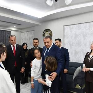 Necip Fazıl KISAKÜREK Çocuk Evimizde  Bayram Coşkusu  - fotoğraf 4