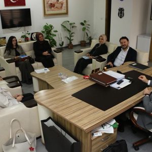 Koruyucu Aile Hizmetlerinde Güç Birliği: İl Müdürlüğümüzde Anlamlı Ziyaret  - fotoğraf 3
