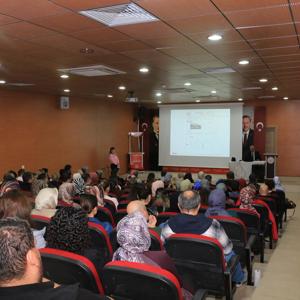 SOSYAL RİSK HARİTALARI PROJESİ KAPSAMINDA MESLEK PERSONELİNE EĞİTİM VERİLDİ - fotoğraf 5
