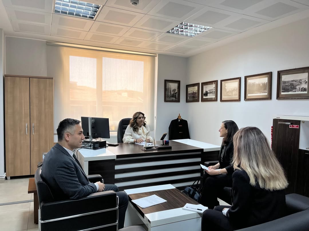 İl Müdürümüz Sayın Emine BÖÇKÜN Güney Marmara Kalkınma Ajansı Heyetini Makamında Ağırladı