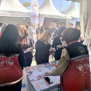Bölgesel Kariyer Fuarında Öğrencilerle Buluşma - fotoğraf 3