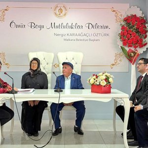 Huzurevinde Anlamlı Evlilik Birliği - fotoğraf 1