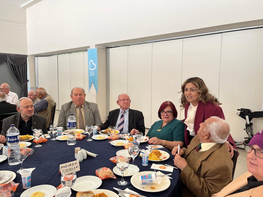 İl Müdürümüz Emine BÖÇKÜN ve Huzurevi Sakinlerimiz Hıdırellez Kaynaşma Yemeğinde Bir Araya Geldi