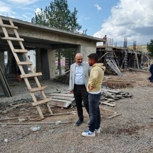 İl Müdürümüz Abdulbari AKSOY yapımı süren Çocuk Evleri Sitesi inşaatında incelemelerde bulundu.            - fotoğraf 1
