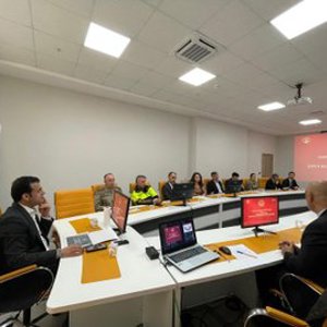 Sosyal Risk Haritası çalışmalarının işlevselliğinin artırılması, kurumlar arası koordinasyonun sağlanması amacıyla Vali Yardımcısı Uğur TUTKAN başkanlığında dış paydaş kurumlara yönelik bilgilendirme toplantısı yapılmıştır.  - fotoğraf 1