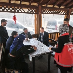 Siverek’te Yaralanan Öğrencilerin Ailelerine Ziyaret - fotoğraf 5