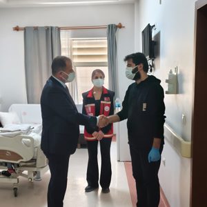 Siverek’te Yaralanan Öğretmenimize Ziyaret - fotoğraf 5
