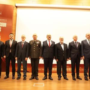 Milli Savunma Üniversitesi ve İstanbul Aile Vakfı İş Birliğinde, “Vatan Müdafaasında Aile ve Nüfus” Üst Başlığıyla Düzenlenen IV. Uluslararası Aile Sempozyumu Gerçekleştirildi - fotoğraf 3