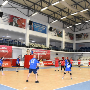 3. Geleneksel Aile Voleybol Turnuvamızı Coşkulu Finalle Tamamlandık - fotoğraf 34