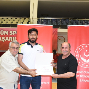 3. Geleneksel Aile Voleybol Turnuvamızı Coşkulu Finalle Tamamlandık - fotoğraf 25