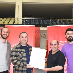 3. Geleneksel Aile Voleybol Turnuvamızı Coşkulu Finalle Tamamlandık - fotoğraf 26